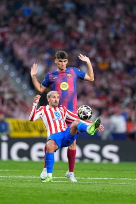 April 14, 2026, Madrid, Madrid, Spain: Antoine Griezmann of Atletico de Madrid and Gerard Martin of FC Barcelona, Barca compete for the ball during the UEFA Champions League 2025 26 Quarter-Final Second Leg match between Atletico de Madrid and FC Barcelona at Riyadh Air Metropolitano on April 14, 2026, in Madrid, Spain. Madrid Spain - ZUMAa181 20260414_zaa_a181_256 Copyright: xDennisxAgyemanx