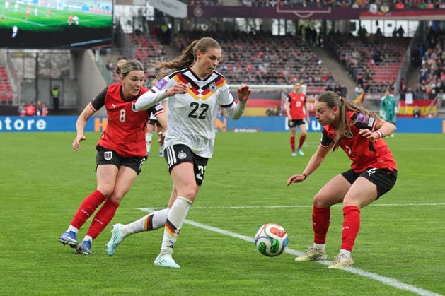14 04 2026 Soccer Womens Soccer International World Cup Qualifier Qualification Match Qualification Match for the 2027 World Cup Germany gg Austria Sportfoto Zink DaMa xdaxmax Barbara Dunst 8, Austria Jule Brand 22, Germany Chiara Anna D Angelo D Angelo 2, Austria