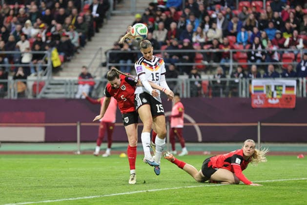 14 04 2026 Soccer womens soccer international World Cup qualifier qualifying match qualifying match for the 2027 World Cup Germany gg Austria Sportfoto Zink DaMa xdaxmax Claudia Wenger 5, Austria in header duel with Selina Cerci 15, Germany