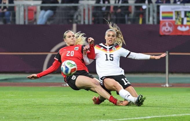 14 04 2026 Soccer womens soccer international World Cup qualifier qualifying match qualifying match for the 2027 World Cup Germany gg Austria Sportfoto Zink DaMa xdaxmax Louise Schöffel Schoeffel 20, Austria Selina Cerci 15, Germany