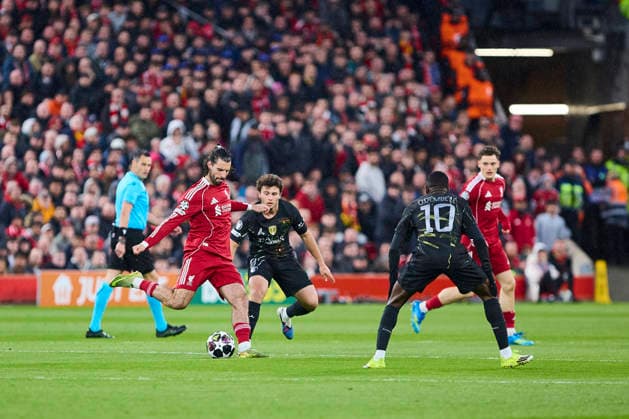 Liverpool FC v Paris Saint-Germain FC - UEFA Champions League 2025 26 Quarter-Final Second Leg LIVERPOOL, ENGLAND - APRIL 14: Dominik Szoboszlai of Liverpool FC in action during the UEFA Champions League 2025 26 Quarter-Final Second Leg match between Liverpool FC and Paris Saint-Germain FC at Anfield on April 14, 2026 in Liverpool, England. (Photo by Jose Javier Martinez Photo Players Images Magara Press) Liverpool Anfield Stadium England Copyright: xJosexJavierxMartinezx