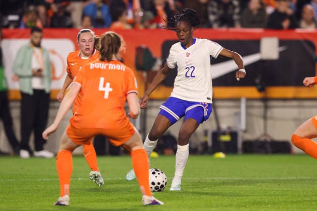 2026-04-14 Netherlands v France - UEFA Women s European Qualifiers - League Phase - Matchday 3 BREDA, NETHERLANDS - APRIL 14: Naomi Feller of France is challenged by Veerle Buurman of Netherlands during the UEFA Women s European Qualifiers - League Phase - Matchday 3 match between Netherlands and France at Rat Verlegh Stadion on April 14, 2026 in Breda, Netherlands. Breda Rat Verlegh Stadion Netherlands Content not available for redistribution in The Netherlands directly or indirectly through any third parties. Copyright: xHansxvanxderxValkx
