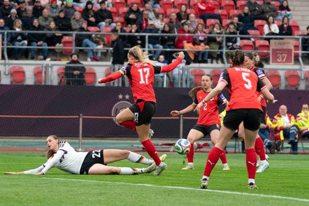 NUREMBERG, GERMANY - APRIL 14: Jule Brand (22 Germany) and Sarah Puntigam (17 Austria) during the FIFA Women s World Cup Qualification match between Germany and Austria at Max-Morlock-Stadion on April 14, 2026 in Nuremberg, Germany. (Photo by Qianru Zhang Press Photo) Copyright: xQianruxZhang SPPx Sportspressphoto_SPR129688