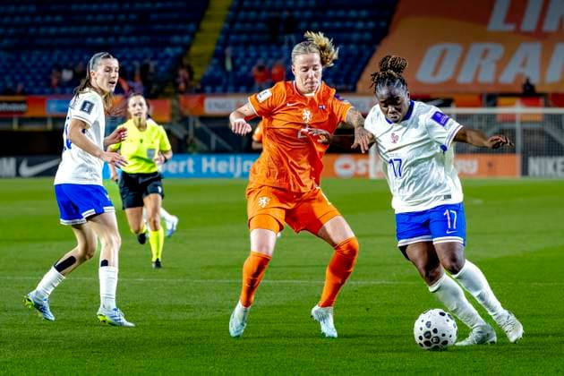 BREDA Netherlands player Lynn Wilms, France player Sandy Baltimore during the European qualifying match between the Netherlands and France at Rat Verlegh Stadium on April 14 in Breda, the Netherlands Photo by DeFodi Images