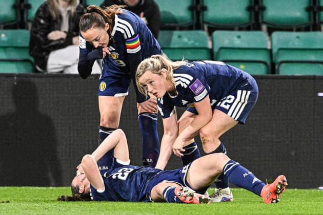 Scotland Women v Belgium Women FIFA Women s World Cup 2027 Qualifier Emma Lawton of Scotland Women goes down as Caroline Weir and Erin Cuthbert check on her during the FIFA Women s World Cup 2027 Qualifier Group H match at Easter Road, Edinburgh 14 04 2026 UK Newspapers OUT Copyright: xJamiexJohnstonx FIL-23286-0210