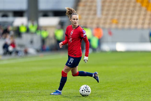 LILLESTROM, NORWAY - APRIL 14: Caroline Graham Hansen of Norway controls the ball during the FIFA Womens World Cup 2027 Qualifier match between Norway and Slovenia at Arasen Stadium on April 14, 2026 in Lillestrom, Norway. (Photo by Ane Frosaker Sports Press Photo) Copyright: xAnexFrosakerx xSPPx Sportspressphoto_SPR129799