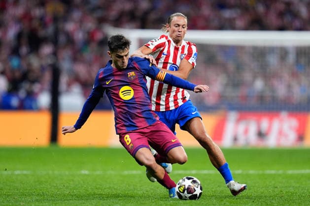 April 14, 2026, Madrid, Madrid, Spain: Pedri Gonzalez of FC Barcelona, Barca and Marcos Llorente of Atletico de Madrid compete for the ball during the UEFA Champions League 2025 26 Quarter-Final Second Leg match between Atletico de Madrid and FC Barcelona at Riyadh Air Metropolitano on April 14, 2026, in Madrid, Spain. Madrid Spain - ZUMAa181 20260414_zaa_a181_364 Copyright: xDennisxAgyemanx