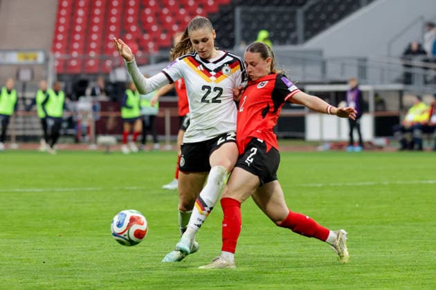 14 04 2026, xgrfx, Soccer World Cup Qualification Women , Germany Austria v l Jule Brand German Womens National Team , Chiara Dangelo Austria DFL DFB REGULATIONS PROHIBIT ANY USE OF PHOTOGRAPHS as IMAGE SEQUENCES and or QUASI VIDEO Nuremberg