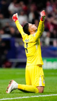 Atletico de Madrid v FC Barcelona, Barca - UEFA Champions League 2025 26 Quarter-Final Second Leg Juan Musso goalkeeper of Atletico de Madrid and Argentina celebrates the victory after winning the UEFA Champions League 2025 26 Quarter-Final Second Leg match between Club AtlÃ tico de Madrid and FC Barcelona at Estadio Riyadh Air Metropolitano on April 14, 2026 in Madrid, Spain. Madrid Spain  Copyright: xJosexBretonx originalFilename:bretonhernandez-atletico260414_npaD6.jpg