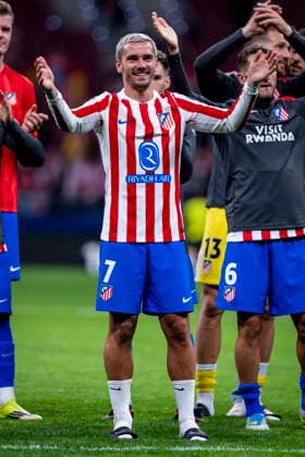 Atletico de Madrid v FC Barcelona, Barca - UEFA Champions League 2025 26 Quarter-Final Second Leg MADRID, SPAIN - APRIL 14: Antoine Griezmann of Atletico de Madrid celebrate with his teammates after winning the UEFA Champions League 2025 26 Quarter-Final Second Leg match between Atletico de Madrid and FC Barcelona at Estadio Riyadh Air Metropolitano on April 14, 2026 in Madrid, Spain. Madrid Estadio Riyadh Air Metropolitano Madrid Spain Copyright: xAlbertoxGardinx AGardin_20260414_Foot_Champ_Atl_Mad_Bar_111