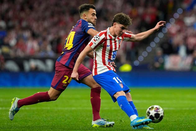 ATLETICO DE MADRID v FC Barcelona, Barca CHAMPIONS LEAGUE 2025 2026. QUARTER-FINALS 2ND LEG MATCH. Atletico de Madrid s Julian Alvarez (r) and FC Barcelona s Eric Garcia during Champions League 2025 2026, Quarter-finals 2nd leg match. April 14 ,2026. (ALTERPHOTOS Acero) MadridSpain  Copyright: xAcerox