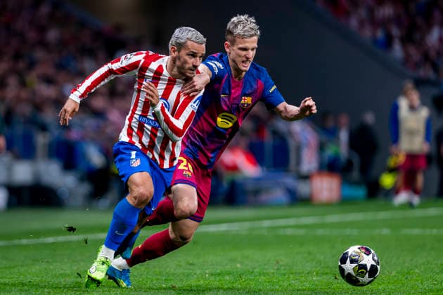 Atletico de Madrid v FC Barcelona, Barca - UEFA Champions League 2025 26 Quarter-Final Second Leg MADRID, SPAIN - APRIL 14: Antoine Griezmann of Atletico de Madrid (L) is in action with the ball defended by Dani Olmo of FC Barcelona (R) during the UEFA Champions League 2025 26 Quarter-Final Second Leg match between Atletico de Madrid and FC Barcelona at Estadio Riyadh Air Metropolitano on April 14, 2026 in Madrid, Spain. (Photo by Alberto Gardin Eurasia Images Getty Images) Madrid Estadio Riyadh Air Metropolitano Spain Copyright: xEurasiaxSportxImagesx AGardin_20260414_Foot_Champ_Atl_Mad_Bar_186