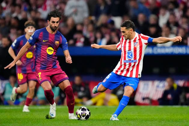 Atletico de Madrid v FC Barcelona, Barca - UEFA Champions League 2025 26 Quarter-Final Second Leg Koke Resurreccion central midfield of Atletico de Madrid and Spain and Ferran Torres left winger of Barcelona and Spain compete for the ball during the UEFA Champions League 2025 26 Quarter-Final Second Leg match between Club AtlÃ tico de Madrid and FC Barcelona at Estadio Riyadh Air Metropolitano on April 14, 2026 in Madrid, Spain. Madrid Spain  Copyright: xJosexBretonx originalFilename:bretonhernandez-atletico260414_npmmP.jpg