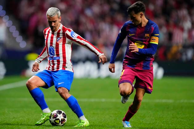 Atletico de Madrid v FC Barcelona, Barca - UEFA Champions League 2025 26 Quarter-Final Second Leg Antoine Griezmann second striker of Atletico de Madrid and France and Pedri central midfield of Barcelona and Spain compete for the ball during the UEFA Champions League 2025 26 Quarter-Final Second Leg match between Club AtlÃ tico de Madrid and FC Barcelona at Estadio Riyadh Air Metropolitano on April 14, 2026 in Madrid, Spain. Madrid Spain  Copyright: xJosexBretonx originalFilename:bretonhernandez-atletico260414_np8Lz.jpg
