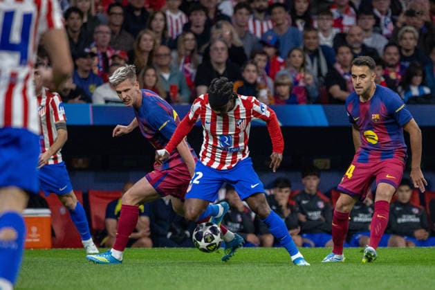 April 14, 2026, Madrid, Spain: Ademola Lookman of AtlÃ tico de Madrid seen in action during the UEFA Champions League quarter-final second leg match between AtlÃ tico de Madrid and FC Barcelona, Barca played at the Riyadh Air Metropolitano Stadium. Final score: AtlÃ tico de Madrid 1 - 2 FC Barcelona. Madrid Spain - ZUMAs197 20260414_aaa_s197_124 Copyright: xDavidxCanalesx