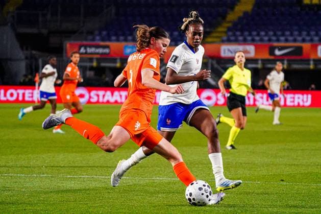 Renee van Asten of the Netherlands, Melvine Malard of France battle for the ball Netherlands v France, FIFA Women s World Cup 2027 Qualifier, Netherlands v France, Rat Verlegh Stadion, April 14, 2026, Breda, Netherlands.