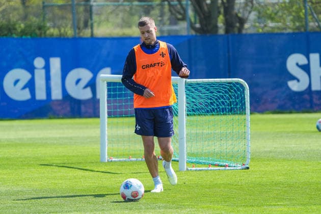 Fabian Nürnberger SV Darmstadt 98 15 04 2026 2 Bundesliga, Season 25 26 SV Darmstadt 98 Training, Stadion am Boellenfalltor, emonline, emspor,