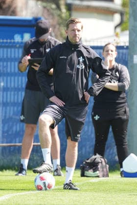 Coach Florian Kohfeldt SV Darmstadt 98 15 04 2026 2 Bundesliga, Season 25 26 SV Darmstadt 98 Training, Stadion am Boellenfalltor, emonline, emspor,