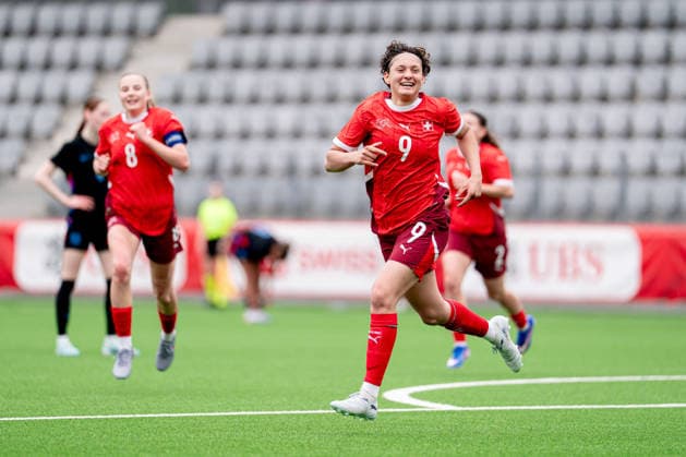 VEVEY, SWITZERLAND - APRIL 15: Emanuela Pfister (9 Switzerland) celebrating after scoring teams first goal during the UEFA Womens U19 EURO Qualifier, EM, Europameisterschaft match between Switzerland and England at Tissot- Arena on April 15, 2026 in Biel, Switzerland. Copyright: xPriscilaxBütlerx xSPPx Sportspressphoto_SPR130051