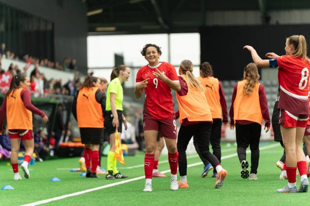 Biel Bienne, Switzerland - April 15 : Emanuela Pfister celebrating after scoring her goal during the WU19 Euro qualifiers match between Switzerland WU19 - England WU19 At Tissot Arena on April 15, 2026 in Biel Bienne, Switzerland Copyright: xBlendixSmajlix-xSPPx Sportspressphoto_SPR130058