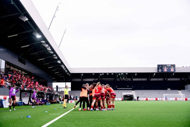 VEVEY, SWITZERLAND - APRIL 15: Players of Switzerland celebrating after teams first goal scored by Emanuela Pfister (9 Switzerland) during the UEFA Womens U19 EURO Qualifier, EM, Europameisterschaft match between Switzerland and England at Tissot- Arena on April 15, 2026 in Biel, Switzerland. Copyright: xPriscilaxBütlerx xSPPx Sportspressphoto_SPR130069