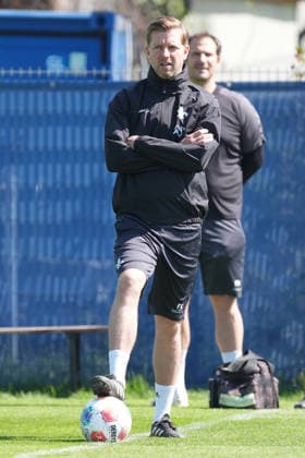 Coach Florian Kohfeldt SV Darmstadt 98 15 04 2026 2 Bundesliga, Season 25 26 SV Darmstadt 98 Training, Stadion am Boellenfalltor, emonline, emspor,