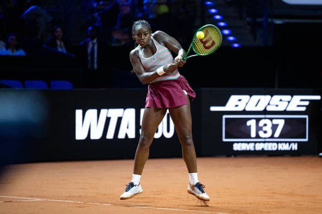 Alycia Parks USA in the picture on the ball, Alycia Parks USA vs Noma Noha Akugue Germany , 1 round, GER, Porsche Tennis Grand Prix Stuttgart, WTA 500, 15 04 2026 GER, Porsche Tennis Grand Prix Stuttgart, WTA 500, 15 04 2026 Stuttgart Copyright: xEibner-Pressefoto Memmlerx EP_MMR