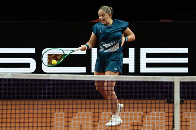 Jelena Ostapenko LAT on the ball, action, GER, Jelena Ostapenko vs Mirra Andreeva, Tennis, ATP Tournament, WTA 500, Porsche Tennis Grand Prix, 15 04 2026, GER, Jelena Ostapenko vs Mirra Andreeva, Tennis, ATP Tournament, WTA 500, Porsche Tennis Grand Prix, 15 04 2026, Stuttgart Copyright: xEibner-Pressefoto EdwardxCheungx EP_ECG