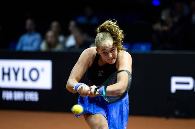 Mirra Andreeva Russia in the picture on the ball, Jelena Ostapenko Latvia vs Mirra Andreeva Russia , 1 round, GER, Porsche Tennis Grand Prix Stuttgart, WTA 500, 15 04 2026 GER, Porsche Tennis Grand Prix Stuttgart, WTA 500, 15 04 2026 Stuttgart Copyright: xEibner-Pressefoto Memmlerx EP_MMR