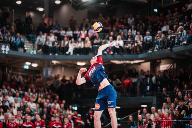 CEV Cup SVG Lüneburg Gas Sales Bluenergy Piacenza, 15 04 2026 Axel Larsen SVG Lüneburg, 18 hits the ball on CEV Volleyball Cup, Final, First leg SVG Lüneburg vs Gas Sales Bluenergy Piacenza on 15 04 2026 in the LKH Arena, Lüneburg Copyright: xBEAUTIFULxSPORTS Tonhäuserx