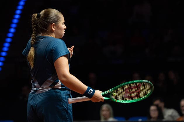Jelena Ostapenko LAT , disappointed, emotion, disappointment, GER, Jelena Ostapenko vs Mirra Andreeva, Tennis, ATP Tournament, WTA 500, Porsche Tennis Grand Prix, 15 04 2026, GER, Jelena Ostapenko vs Mirra Andreeva, Tennis, ATP Tournament, WTA 500, Porsche Tennis Grand Prix, 15 04 2026, Stuttgart Copyright: xEibner-Pressefoto EdwardxCheungx EP_ECG