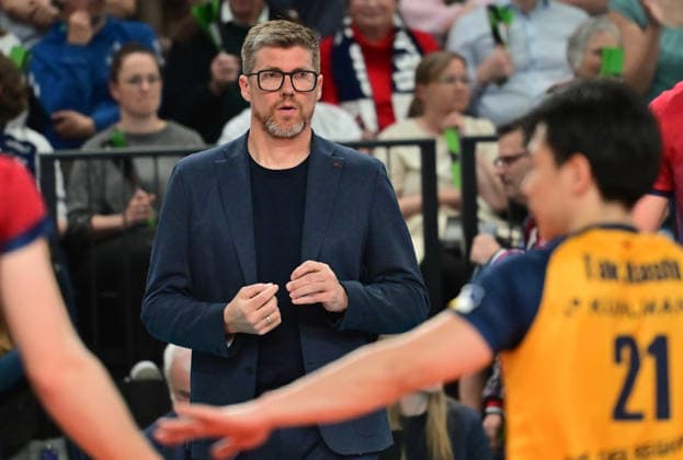 GER VB, CEV Cup, Final, SVG Lueneburg vs Gas Sales Bluenergy Volley Piacenza, 15 04 2026, GER VB, CEV Cup, Final, SVG Lueneburg vs Gas Sales Bluenergy Volley Piacenza, in the picture Stefan Hübner Stefan Huebner Coach Lueneburg nordphotoxGmbH xWitke nph00002