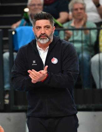 GER VB, CEV Cup, Final, SVG Lueneburg vs Gas Sales Bluenergy Volley Piacenza, 15 04 2026, GER VB, CEV Cup, Final, SVG Lueneburg vs Gas Sales Bluenergy Volley Piacenza, in the picture coach Dante Boninfante Piacenza nordphotoxGmbH xWitke nph00002