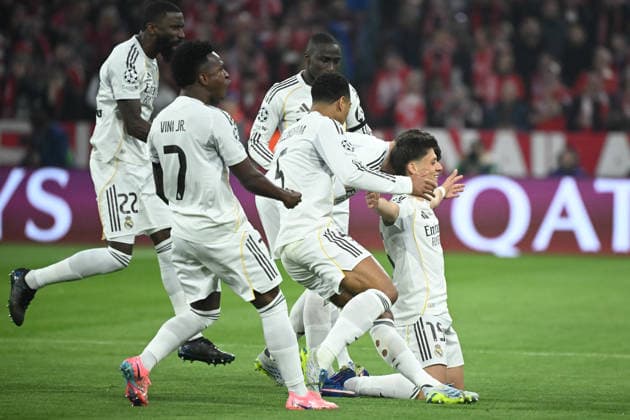 15 04 2026, xemx, Football UEFA Champions League, FC Bayern Muenchen Real Madrid v l Torjubel nach dem Tor zum celebrating the goal celebrate 0 1 durch Arda Güler Real Madrid DFL DFB REGULATIONS PROHIBIT ANY USE OF PHOTOGRAPHS as IMAGE SEQUENCES and or QUASI VIDEO Muenchen