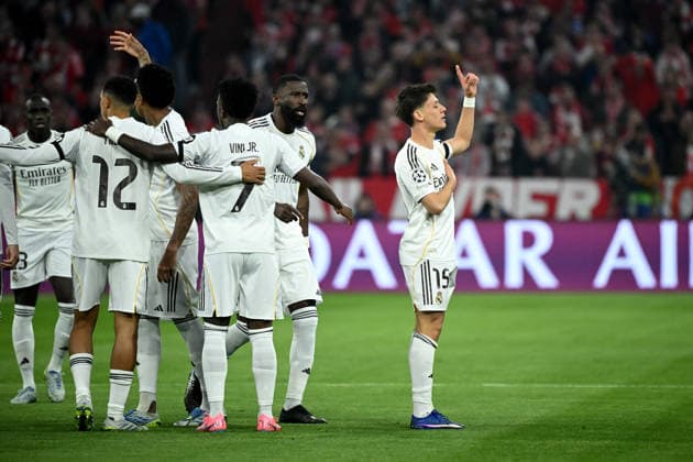 15 04 2026, xemx, Football UEFA Champions League, FC Bayern Muenchen Real Madrid v l Torjubel nach dem Tor zum celebrating the goal celebrate 0 1 durch Arda Güler Real Madrid DFL DFB REGULATIONS PROHIBIT ANY USE OF PHOTOGRAPHS as IMAGE SEQUENCES and or QUASI VIDEO Muenchen
