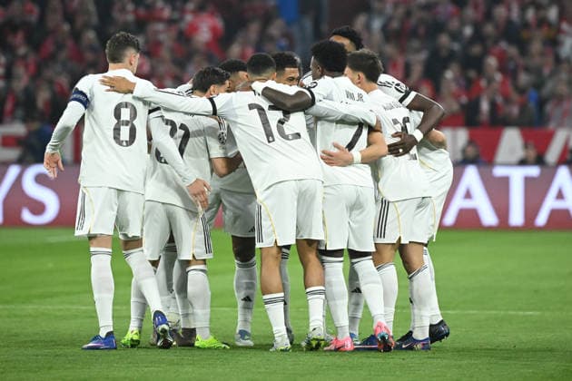 15 04 2026, xemx, Football UEFA Champions League, FC Bayern Muenchen Real Madrid v l Torjubel nach dem Tor zum celebrating the goal celebrate 0 1 durch Arda Güler Real Madrid DFL DFB REGULATIONS PROHIBIT ANY USE OF PHOTOGRAPHS as IMAGE SEQUENCES and or QUASI VIDEO Muenchen