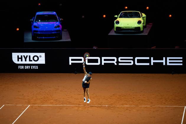 Iga Swiatek Poland in the picture, Laura Siegemund Germany vs Iga Swiatek Poland , GER, Porsche Tennis Grand Prix Stuttgart, WTA 500, 15 04 2026 GER, Porsche Tennis Grand Prix Stuttgart, WTA 500, 15 04 2026 Stuttgart Copyright: xEibner-Pressefoto Memmlerx EP_MMR