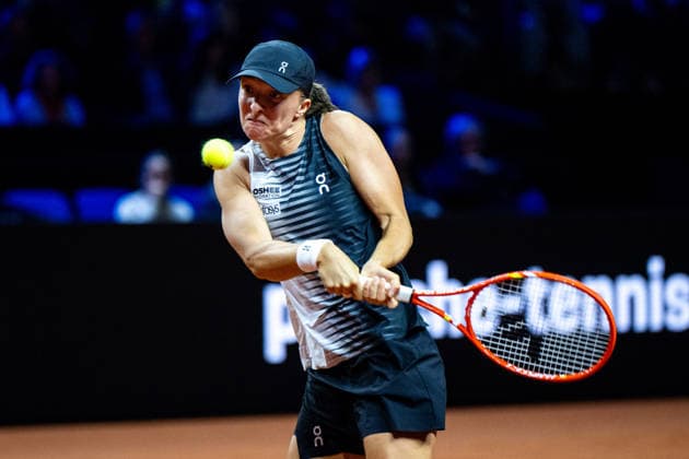 Iga Swiatek Poland in the picture, Laura Siegemund Germany vs Iga Swiatek Poland , GER, Porsche Tennis Grand Prix Stuttgart, WTA 500, 15 04 2026 GER, Porsche Tennis Grand Prix Stuttgart, WTA 500, 15 04 2026 Stuttgart Copyright: xEibner-Pressefoto Memmlerx EP_MMR