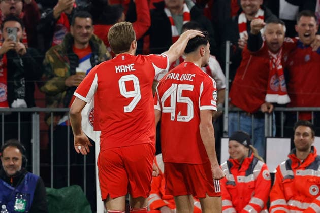 15 04 2026, xjrdrx, Football UEFA Champions League, FC Bayern Muenchen Real Madrid v l Torjubel nach dem Tor zum celebrating the goal celebrate 1 1 durch Aleksandar Pavlovic FC Bayern Muenchen DFL DFB REGULATIONS PROHIBIT ANY USE OF PHOTOGRAPHS as IMAGE SEQUENCES and or QUASI VIDEO Muenchen