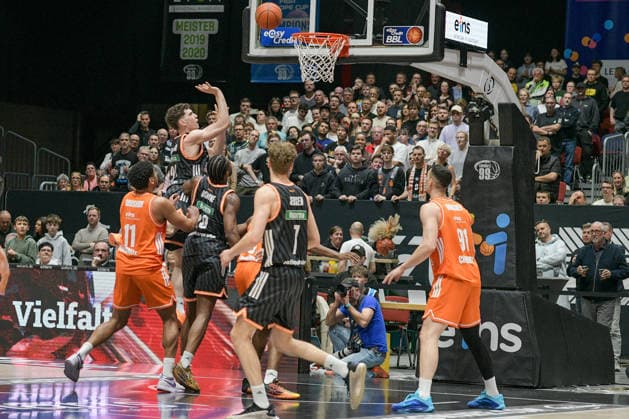 easyCredit Basketball Bundesliga, Matchday 23, Niners Chemnitz Ratiopharm Ulm 15 04 2026 from 20 Copyright: xEHLxMedia MichelxKöhlerx 202602003-Niners Chemnitz-Ratiopharm Ulm_020
