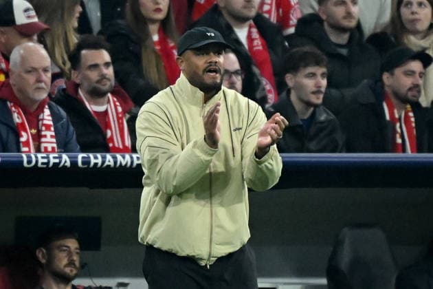 15 04 2026, xemx, football UEFA Champions League, FC Bayern Muenchen Real Madrid v l coach head coach Vincent Kompany FC Bayern Muenchen gives instructions, gesticulates, gesticulate with arms gives instructions, gesticulate DFL DFB REGULATIONS PROHIBIT ANY USE OF PHOTOGRAPHS as IMAGE SEQUENCES and or QUASI VIDEO Muenchen