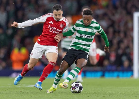 Arsenal FC v Sporting CP, UEFA Champions League, Quarter-final, Leg 2 of 2, Football, Emirates Stadium, London, UK - 15 Apr 2026 Gabriel Martinelli of Arsenal FC (11) pressures Geny Catamo of Sporting CP (10) London Emirates Stadium Highbury GBR, UK NEWSPAPERS OUT Copyright: xEllixBirchx
