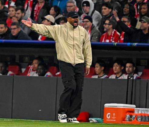 15 04 2026, Football UEFA Championsleague 2025 2026 quarter-final second leg, FC Bayern Munich Real Madrid, in the Allianz Arena Munich, Coach Vincent Kompany FC Bayern Munich in Rage DFL and DFB regulations prohibit any use of photographs as image sequences and or quasi video