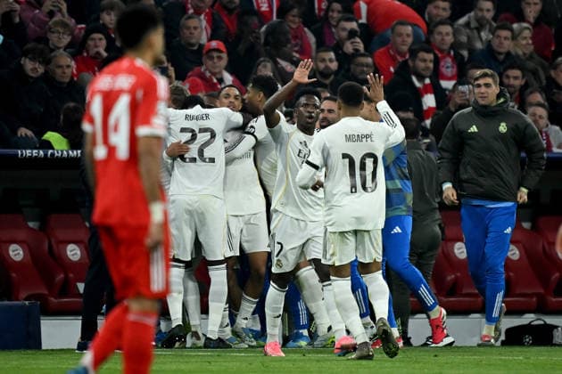 15 04 2026, xemx, Football UEFA Champions League, FC Bayern Muenchen Real Madrid v l Torjubel nach dem Tor zum celebrating the goal celebrate 1 2 durch Arda Güler Real Madrid DFL DFB REGULATIONS PROHIBIT ANY USE OF PHOTOGRAPHS as IMAGE SEQUENCES and or QUASI VIDEO Muenchen