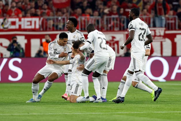 15.04.2026, xjrdrx, Fussball UEFA Champions League, FC Bayern Muenchen - Real Madrid v.l. Torjubel nach dem Tor zum celebrating the goal celebrate 0:1 durch Arda Güler (Real Madrid) (DFL DFB REGULATIONS PROHIBIT ANY USE OF PHOTOGRAPHS as IMAGE SEQUENCES and or QUASI-VIDEO) Muenchen *** 15 04 2026, xjrdrx, Football UEFA Champions League, FC Bayern Muenchen Real Madrid v l Torjubel nach dem Tor zum celebrating the goal celebrate 0 1 durch Arda Güler Real Madrid DFL DFB REGULATIONS PROHIBIT ANY USE OF PHOTOGRAPHS as IMAGE SEQUENCES and or QUASI VIDEO Muenchen