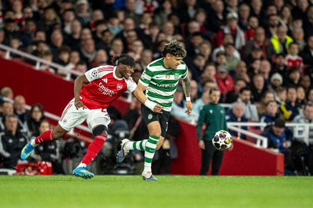 LONDON, ENGLAND - APRIL 15: Maximiliano Araujo of Sporting CP and Noni Madueke of Arsenal fight for possession during a UEFA Champions League 2025-26 match between Arsenal and Sporting CP at Emirates Stadium on April 15, 2026 in London, England. (Photo by Pedro Loureiro Sports Press Photo)  Copyright: xPedroxLoureiro SportsxPressxPhotx Sportspressphoto_SPR130405