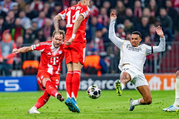 15 04 2026, FC Bayern München vs Real Madrid, UEFA Champions League, quarter-final second leg goal for 2 2 by Harry Kane FC Bayern Muenchen, 9 Regulations prohibit any use of photographs as image sequences and or quasi video Copyright: xBahhoxKarax