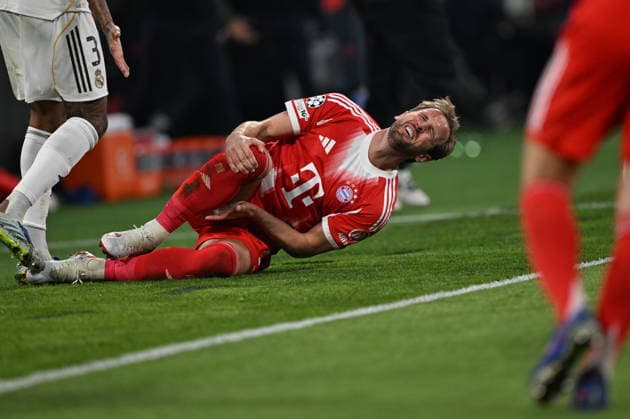 Bayern Munich v Real Madrid - UEFA Champions League Quarter-final MUNICH, GERMANY - APRIL 15: Harry Kane of Bayern Munich reacts after an injury during the UEFA Champions League 2025 26 Quarter-Final Second Leg match between FC Bayern Munich and Real Madrid CF at Football Arena Munich on April 15, 2026 in Munich, Germany. Halil Sagirkaya Anadolu Munich Germany. Editorial use only. Please get in touch for any other usage.  Copyright: x2026xAnadoluxHalilxSagirkayax