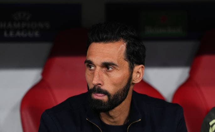 Alvaro Arbeloa Real Madrid looks on during Bayern Munich and Real Madrid, UEFA Champions league Quarter Final UEFA Champions League, at Allianz Arena, Munich, Germany on April 15, 2026 Thor Wegner DeFodi Images Photo by DeFodi Images