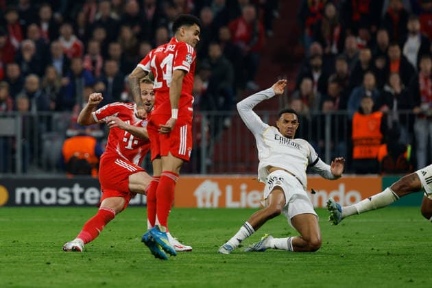 15 04 2026, xjrdrx, Football UEFA Champions League, FC Bayern Muenchen Real Madrid v l Harry Kane FC Bayern Muenchen Torschuetze, erzielt das Tor, Treffer, scores the goal 2 2 DFL DFB REGULATIONS PROHIBIT ANY USE OF PHOTOGRAPHS as IMAGE SEQUENCES and or QUASI VIDEO Muenchen